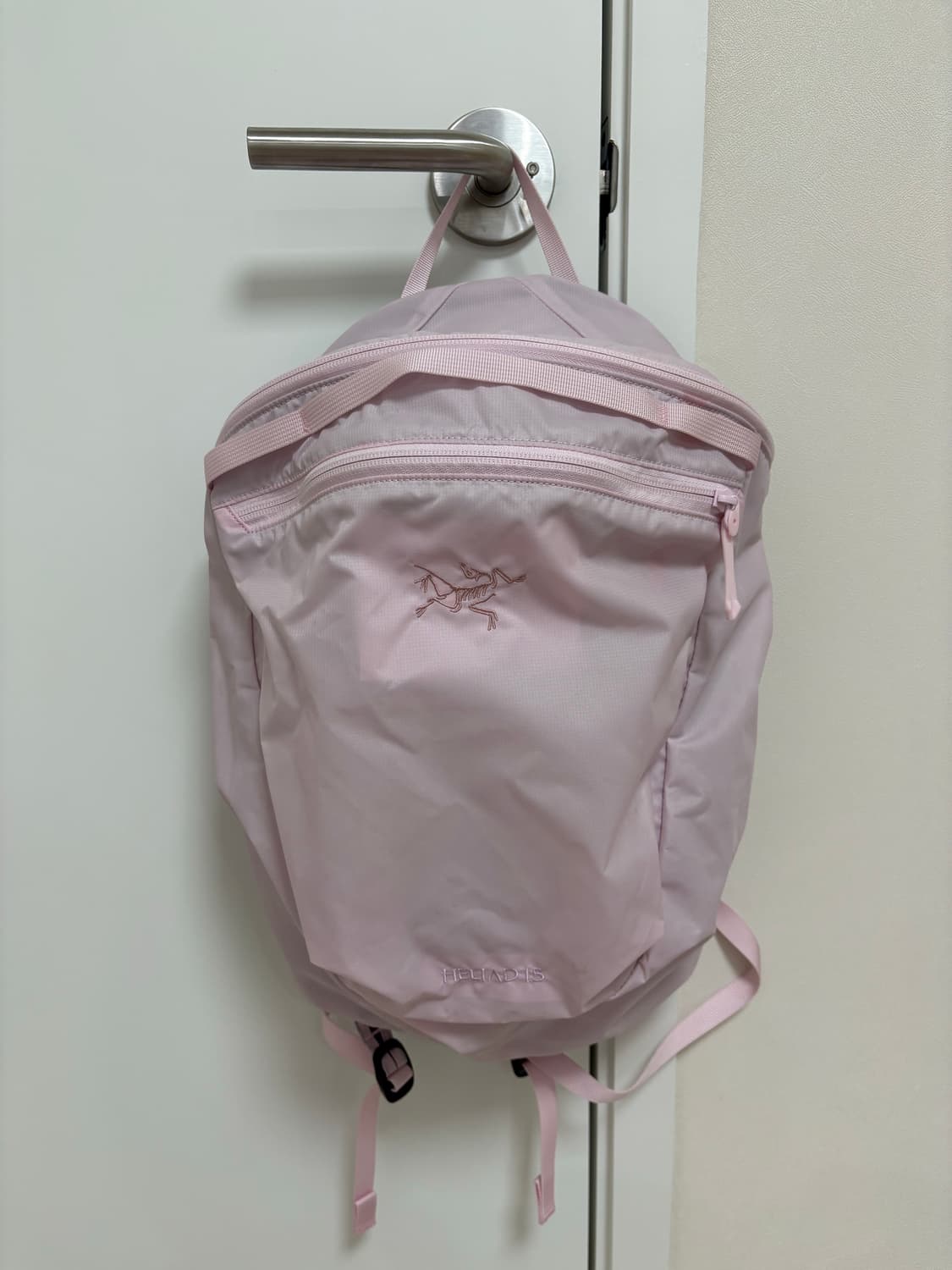 아크테릭스 헬리아드15 핑크글로우 상품이미지1