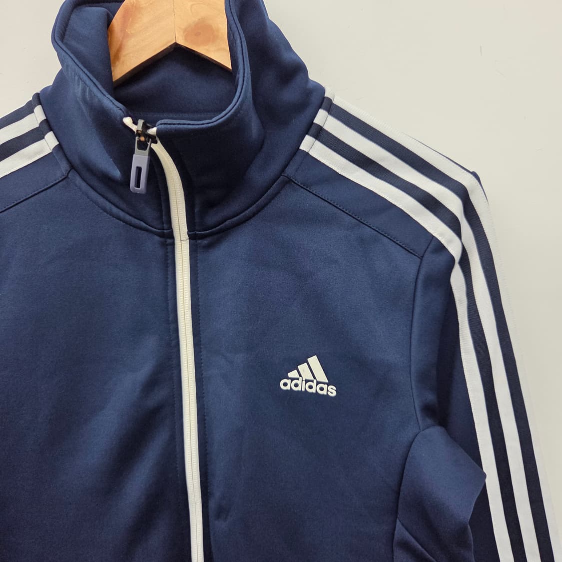 아디다스져지 네이비 삼선 트랙탑 여L 상품이미지3