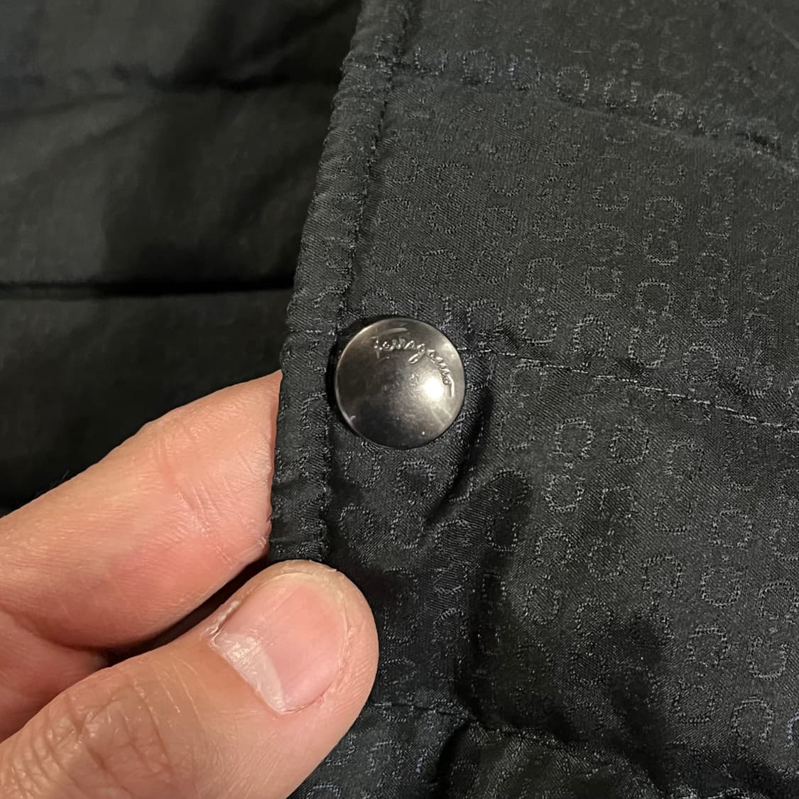 [105] 페라가모 신형 간치니 다운자켓 상품이미지6