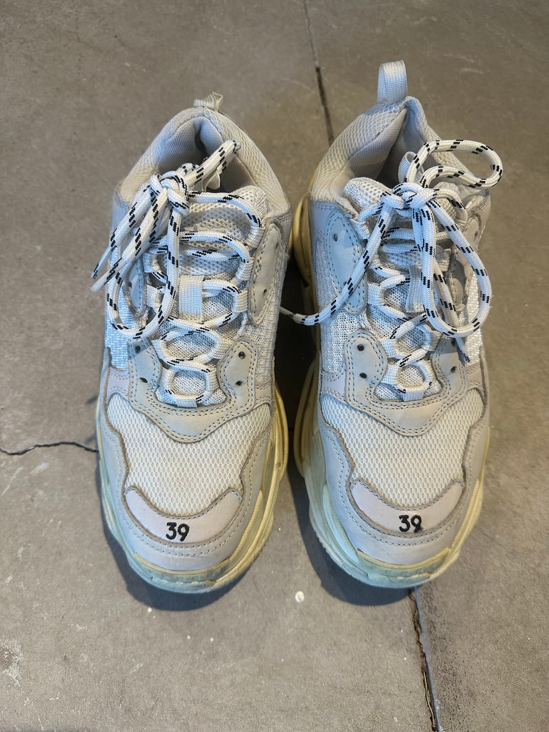 발렌시아가 트리플S 상품이미지1