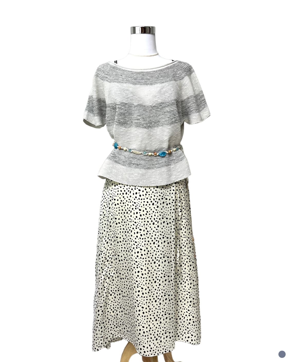 Off-shoulder stripe knit 상품이미지5