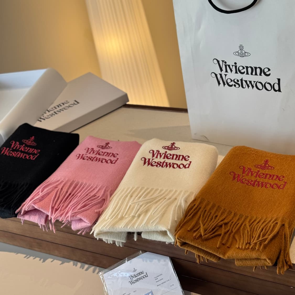비비안 웨스트우드 상품이미지2