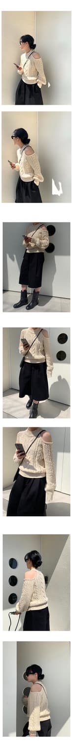 마크들리 숄더 홀 니트 아이보리  상품이미지1