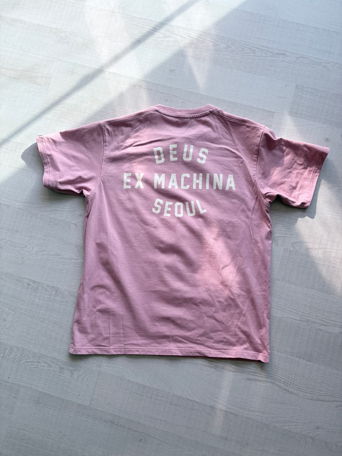 데우스엑스마키나 서울 티셔츠 L 상품이미지2