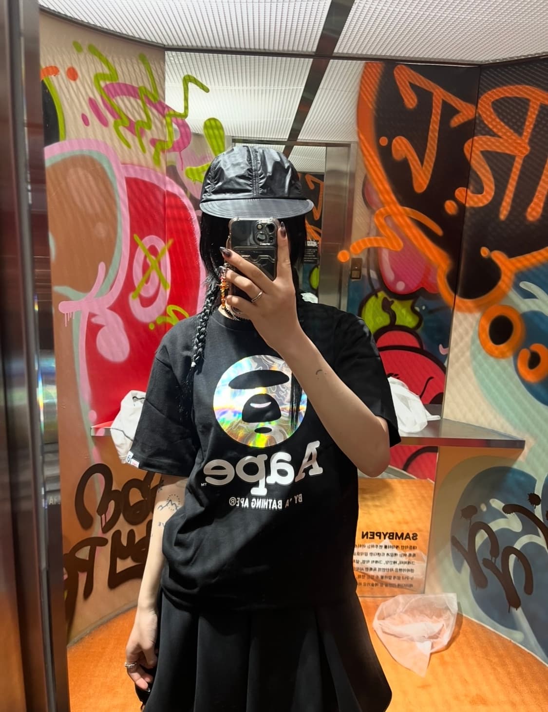 에이프 베이프 홀로그램 티셔츠  상품이미지1