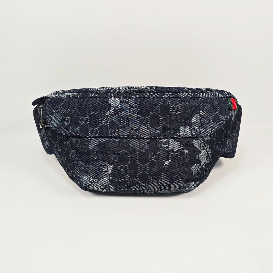 구찌 GG 데님 라지 벨트백 상품이미지2