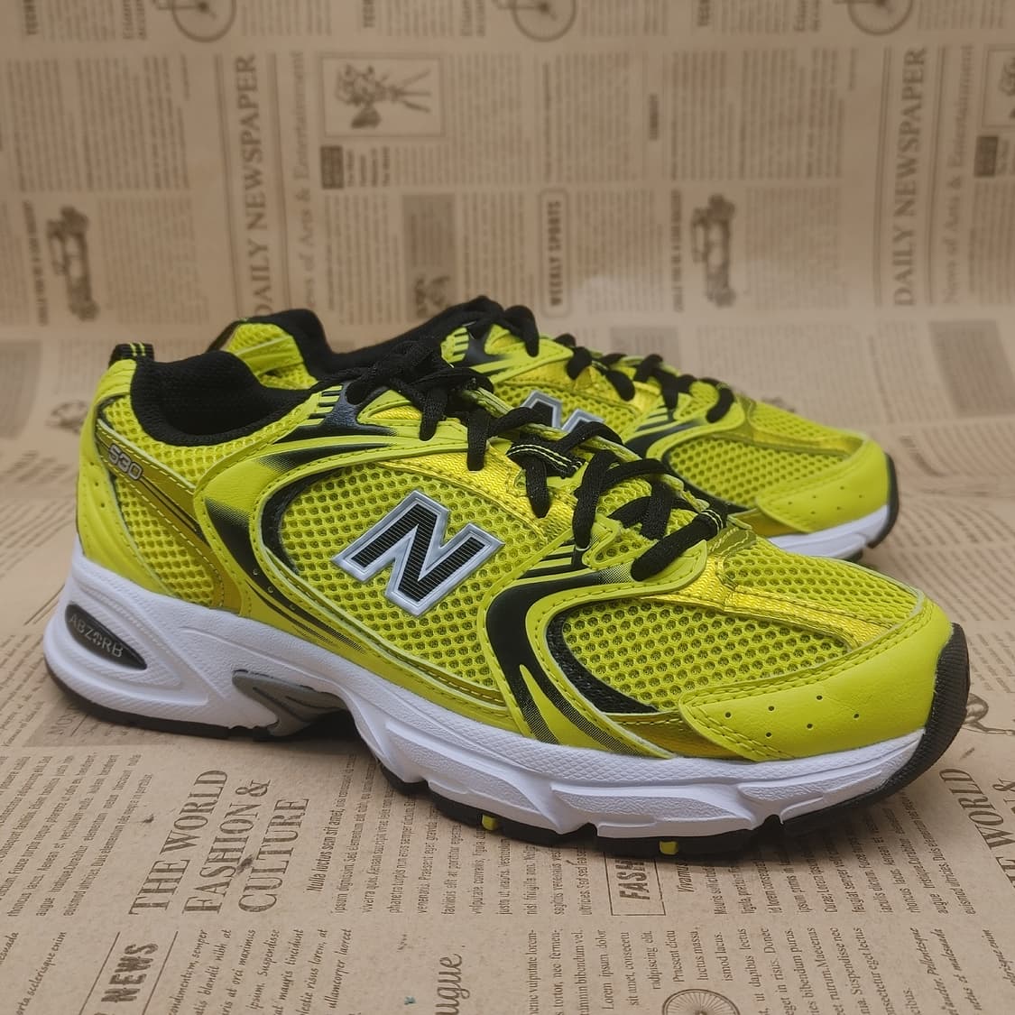 뉴발란스 530 여성운동화230 상품이미지1