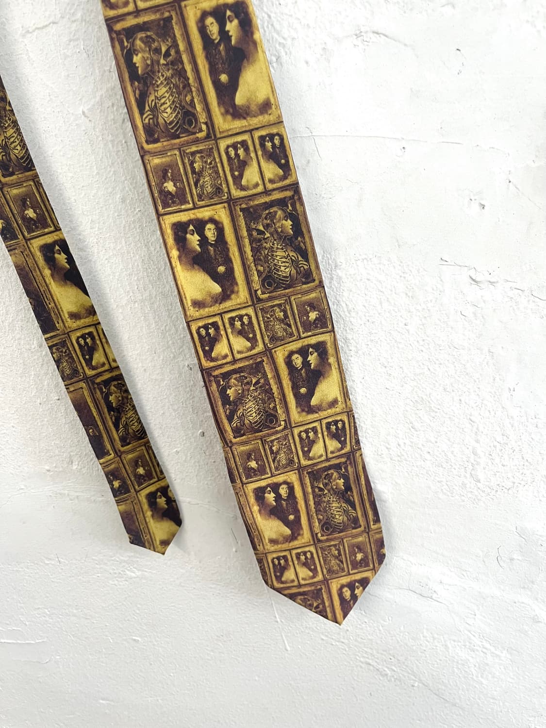 장폴고티에 1997 컬렉션 아카이브 아트 넥타이 상품이미지4