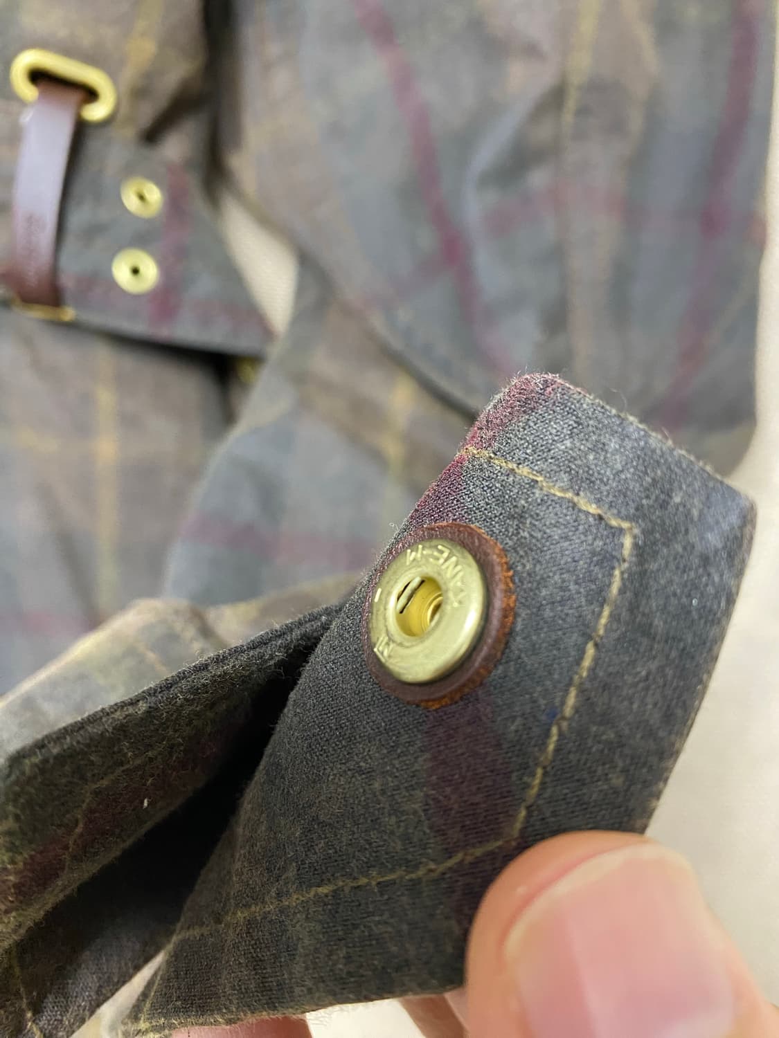 [S] 바스통 왁스 자켓 브라운 체크 상품이미지3