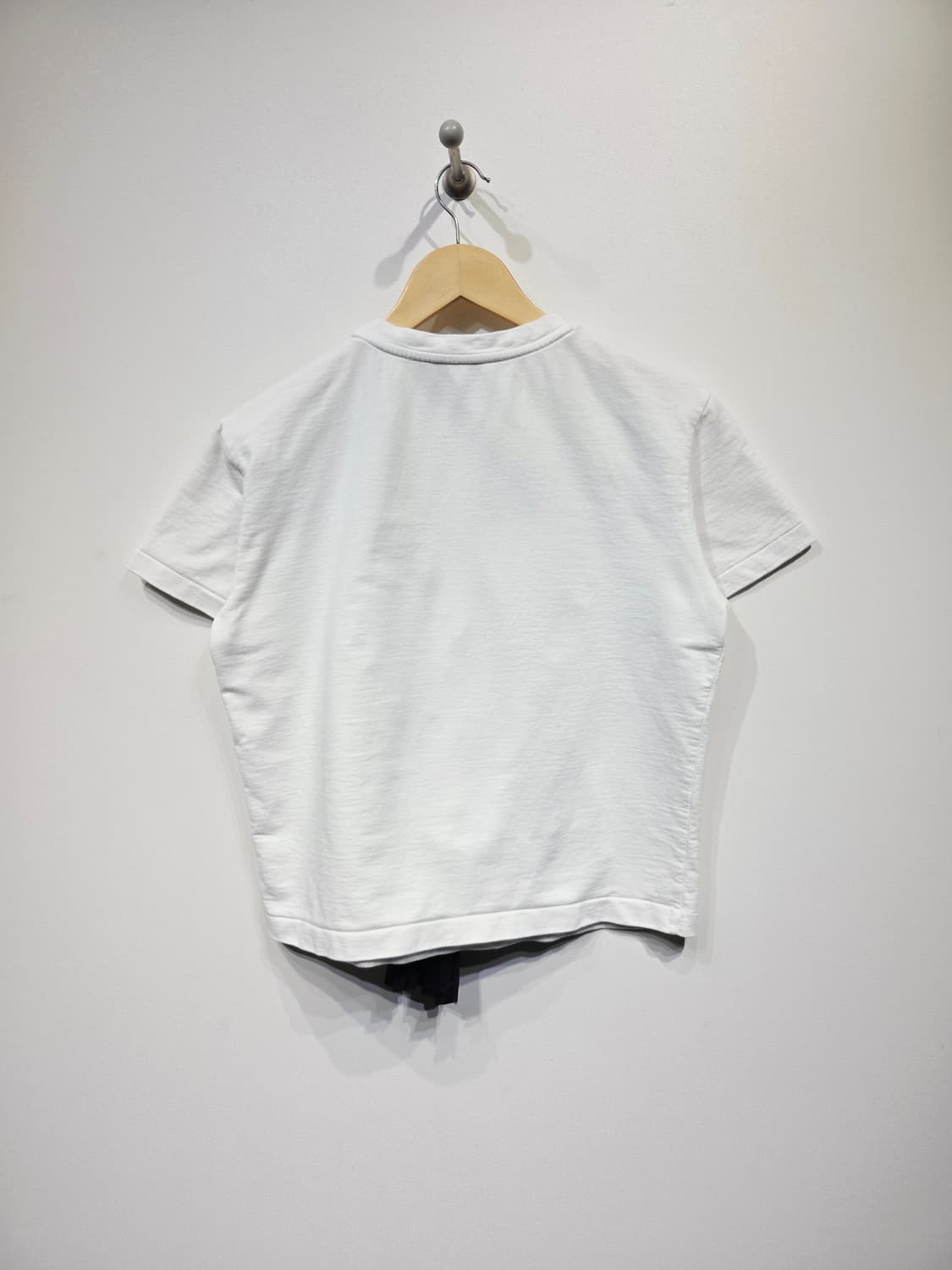 럭키슈에뜨 플리츠 배색 반팔 티셔츠 상품이미지6