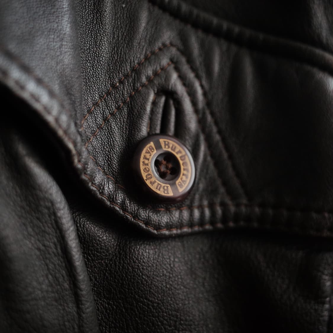 버버리 가죽 자켓 다크 그린 상품이미지3