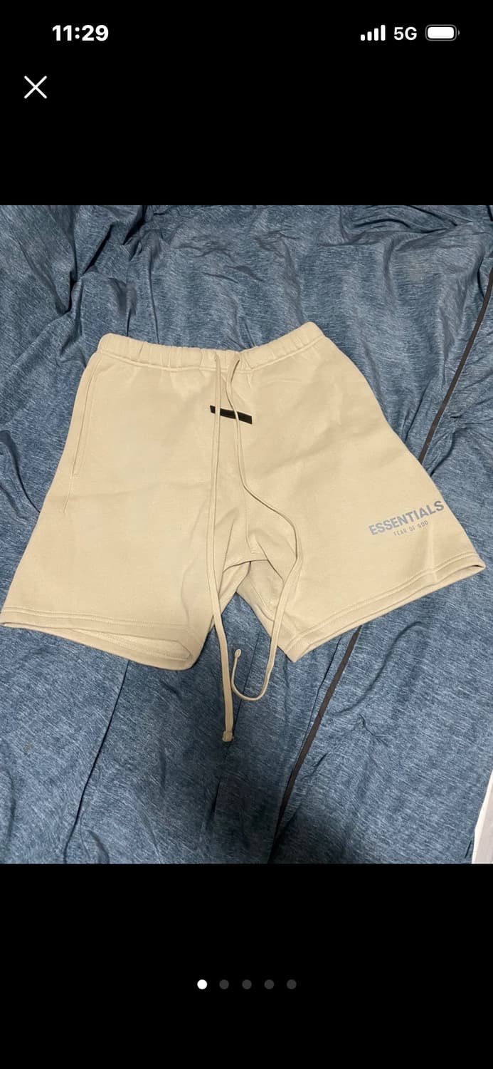 에센셜 쇼츠 상품이미지1