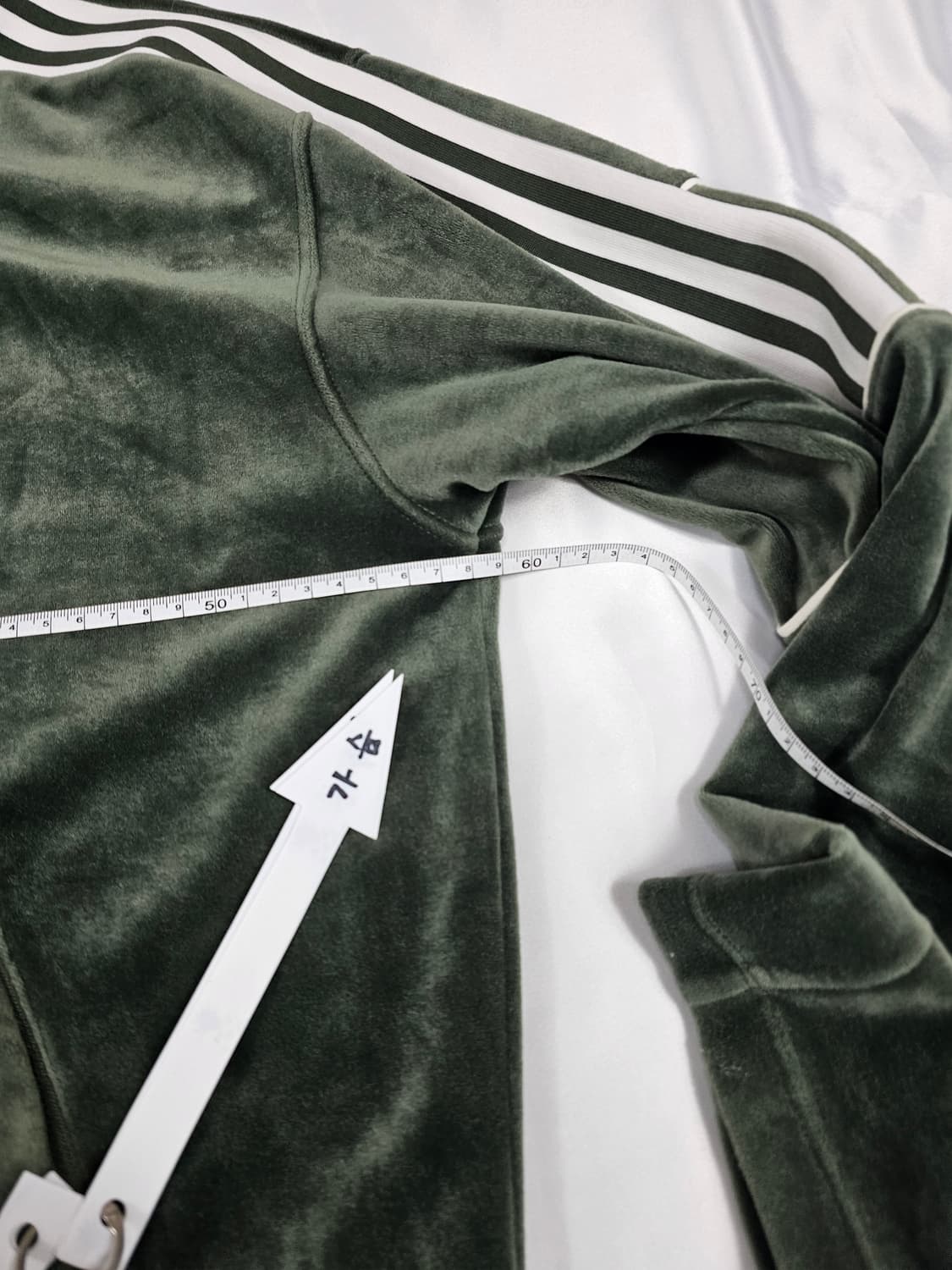 아디다스벨뱃트랙탑 상품이미지5