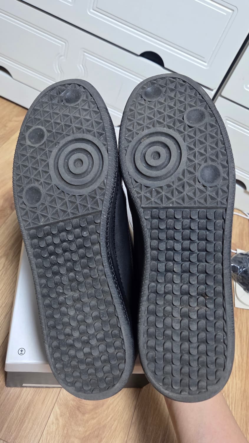 페몬트 드레스 블랙 스니커즈 285 풀박스 구동화 상품이미지7