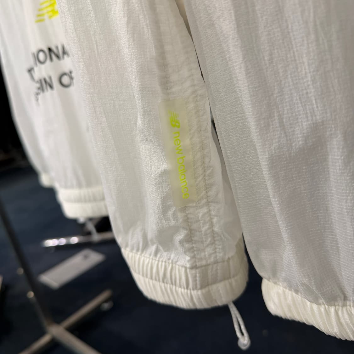 [M] 뉴발란스 우븐 러닝 바람막이 상품이미지5