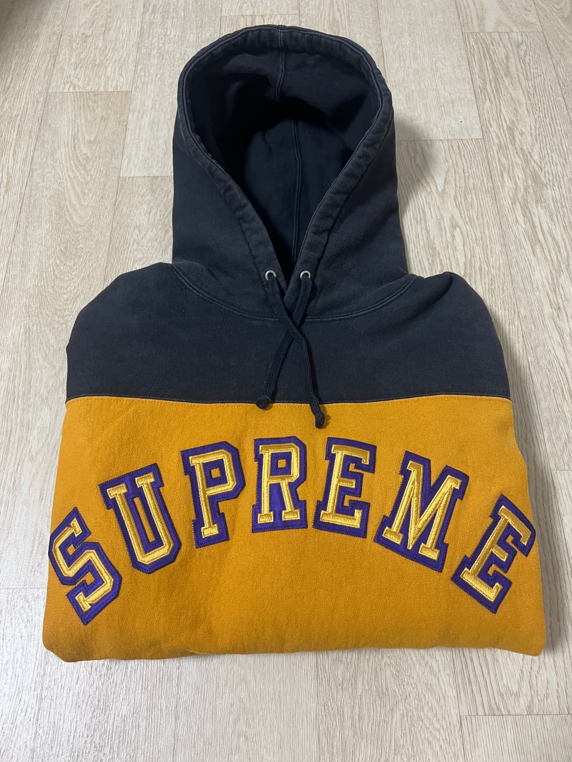 슈프림 투톤 후드티 상품이미지1