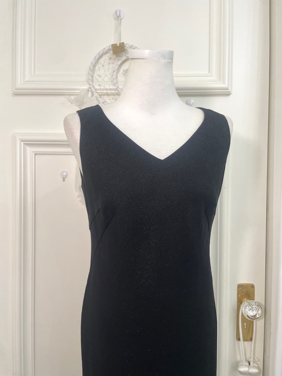 black v-neck ruffle glitter lining opc s 상품이미지5