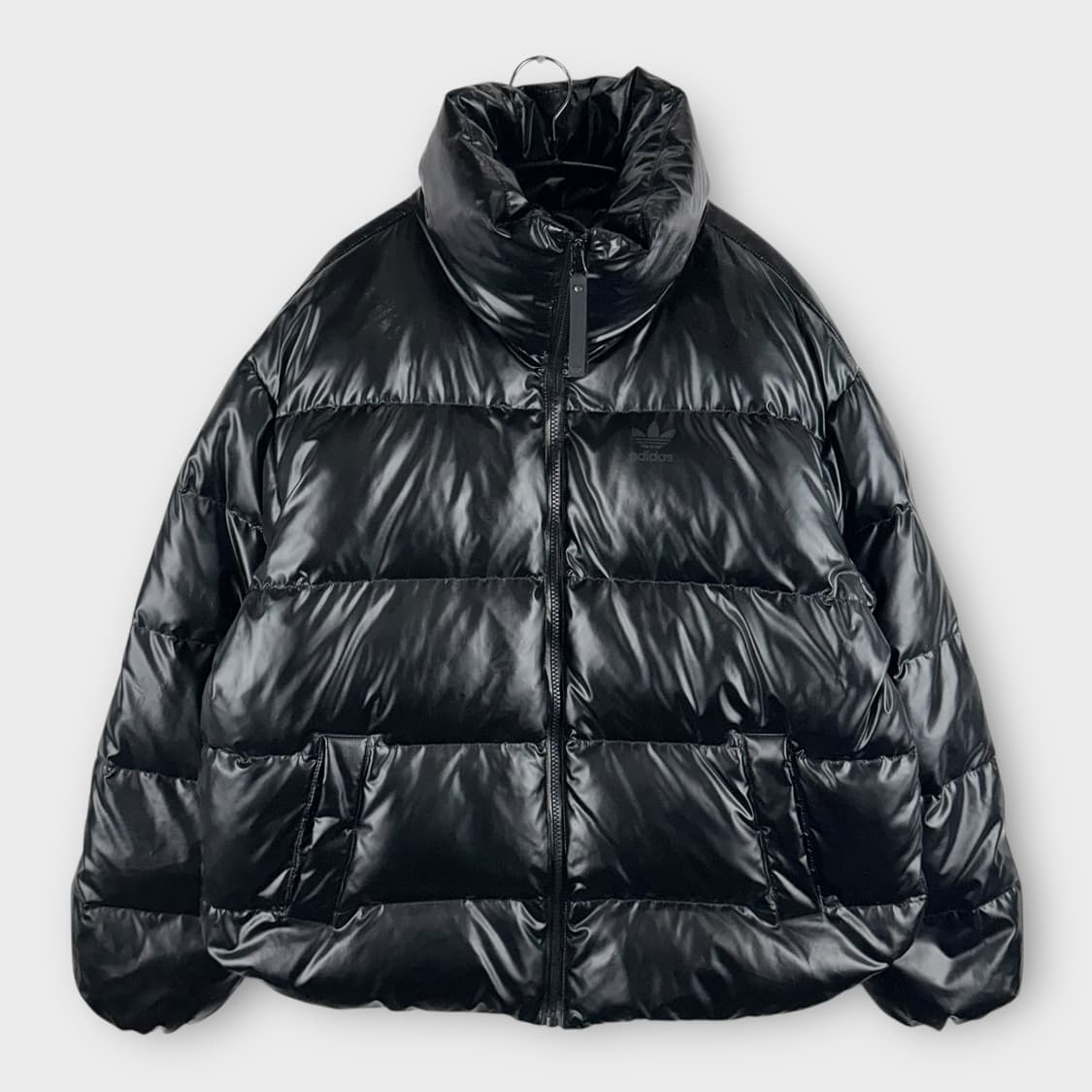 (S) 아디다스 유광 쇼트 다운 패딩 블랙 상품이미지1