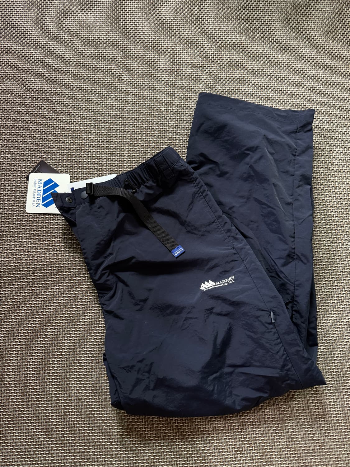 플리마켓🔥 매든 나일론 쉘 팬츠 네이비 상품이미지1