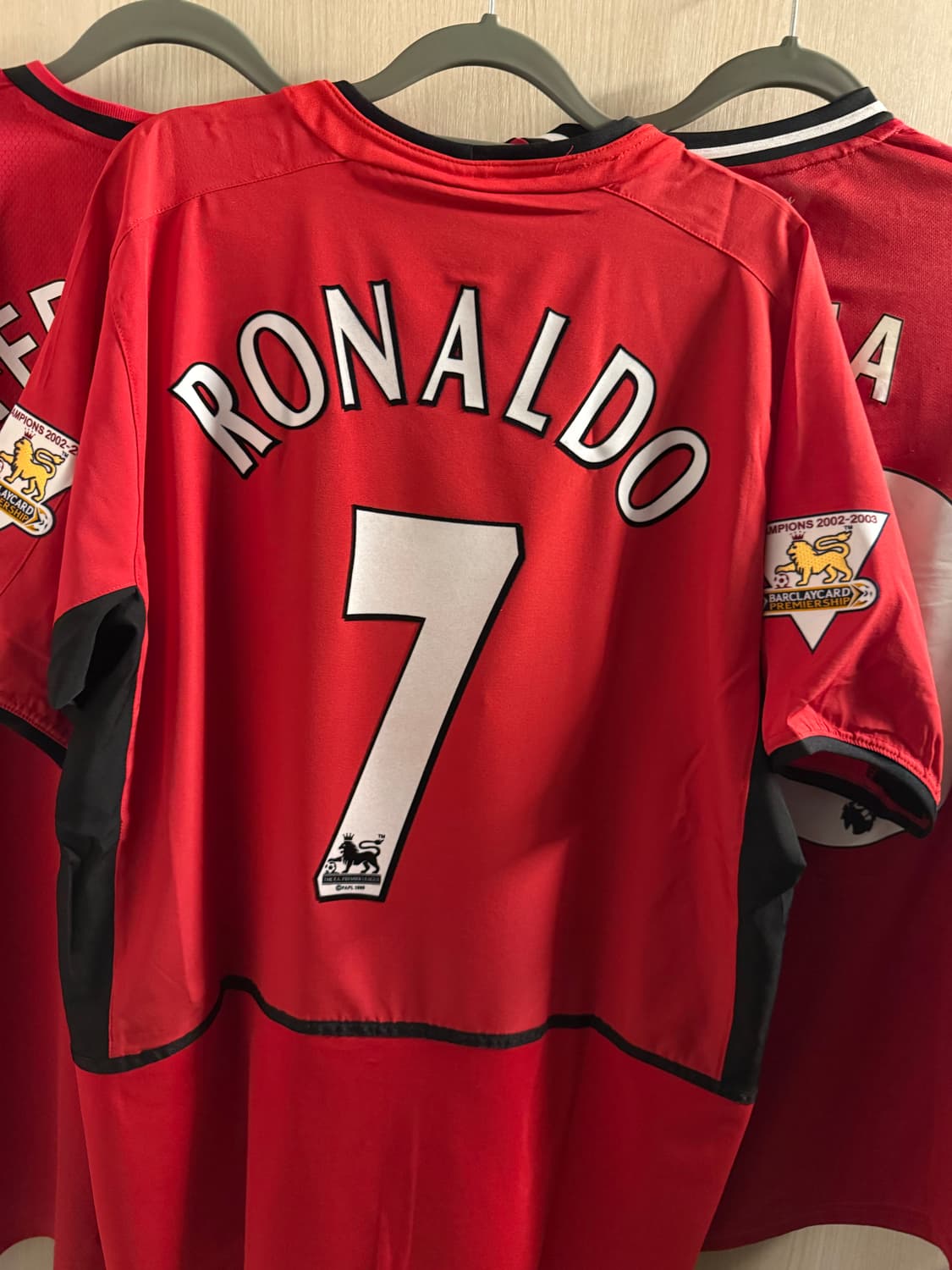 02-04 호날두 맨유 데뷔시즌 오피셜 홈 유니폼 판매합니다. 상품이미지1