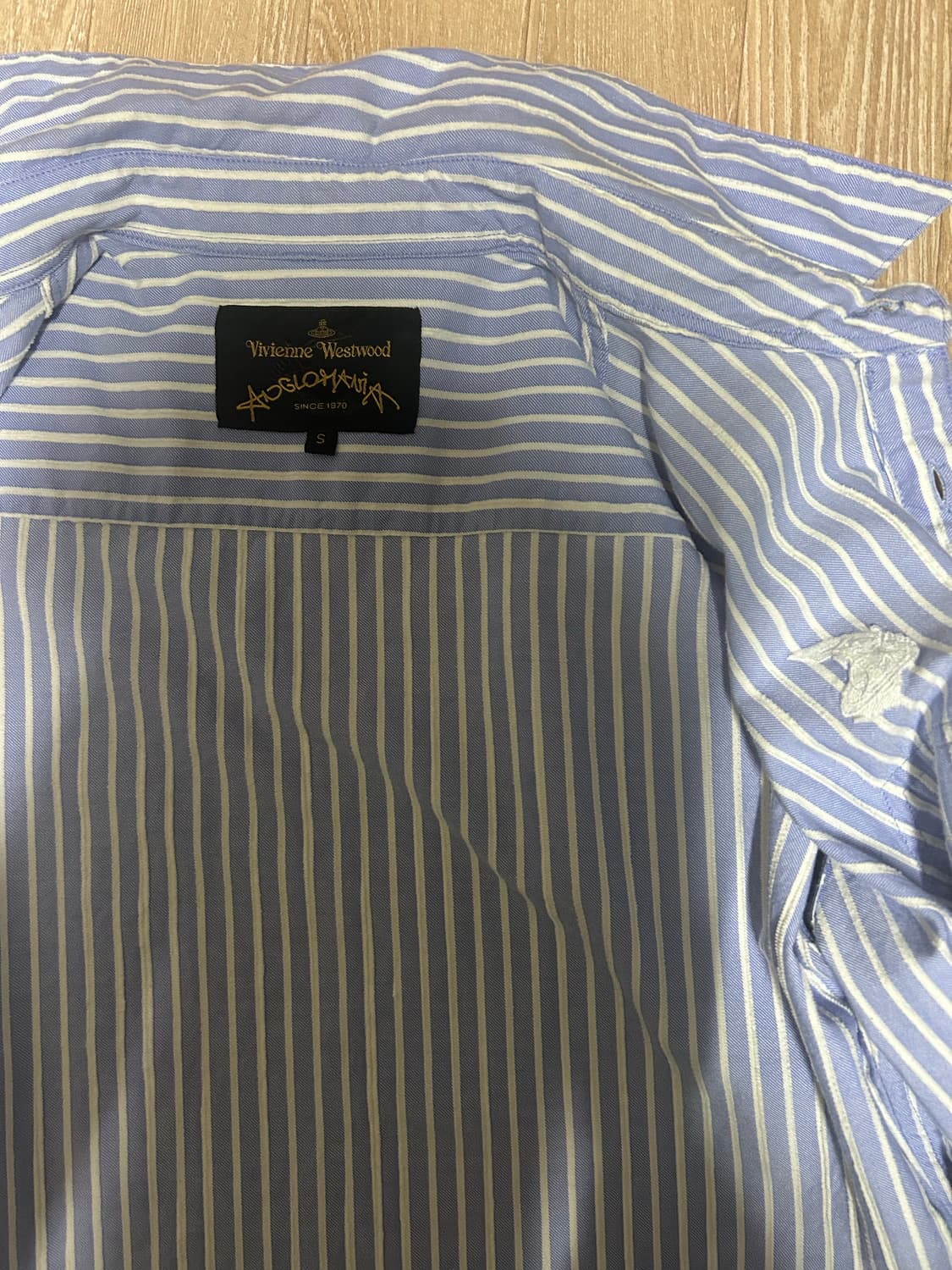비비안웨스트우드 블루 스트라이프 셔츠 상품이미지3