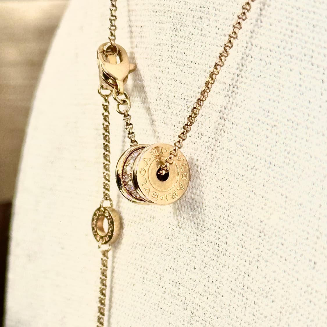 불가리 다이아 비제로원 18K 골드 목걸이 상품이미지3