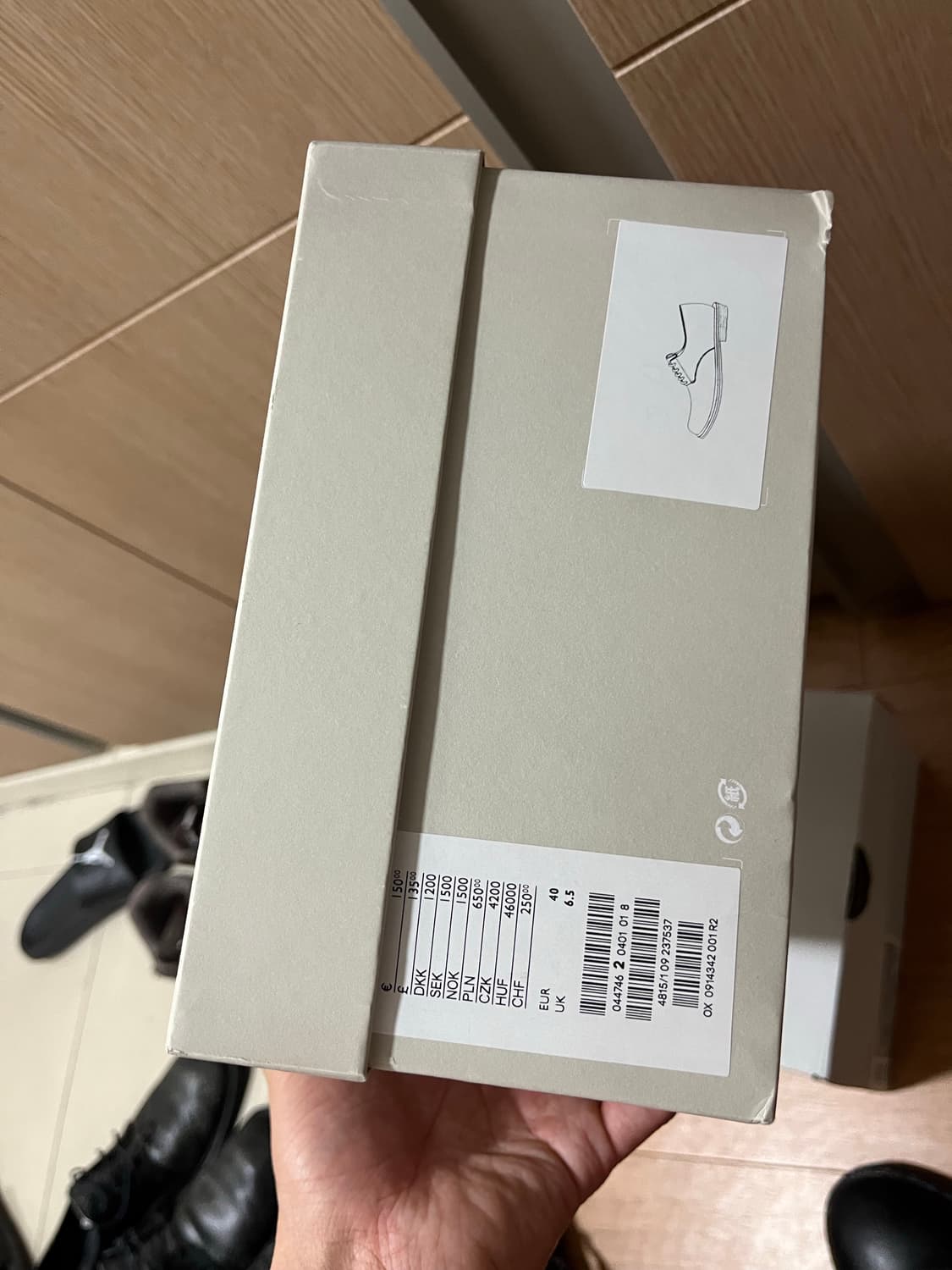 코스 기본 더비 250사이즈 팝니다 상품이미지8