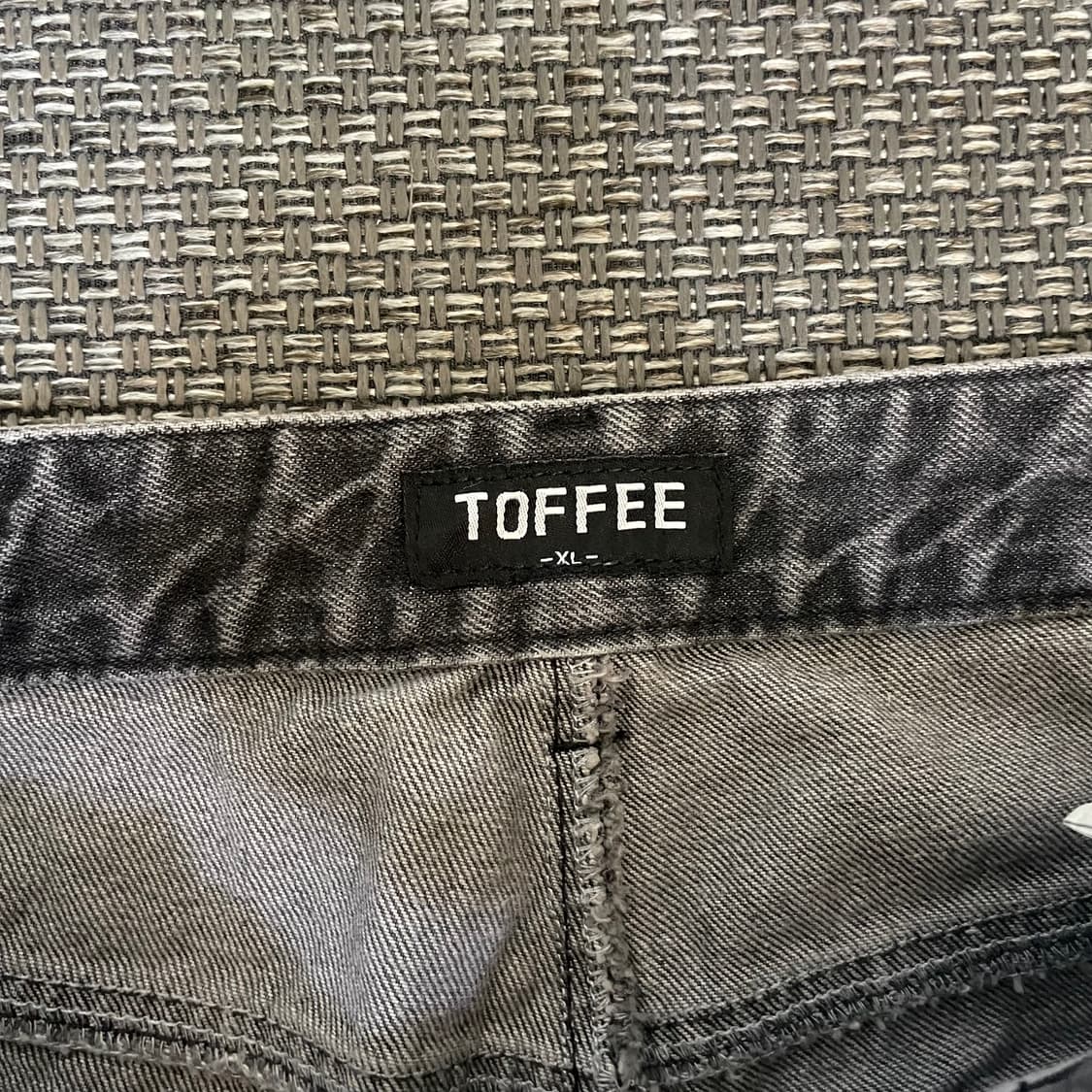[새상품] (33) 토피 흑청 핀턱 데님 팬츠 XL 상품이미지4