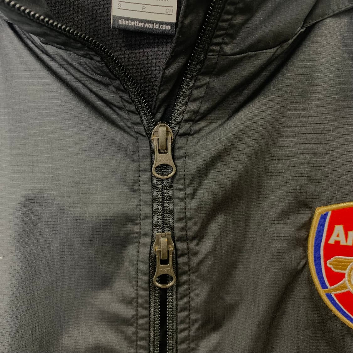 나이키 아스날 블랙 투웨이 바람막이 상품이미지5