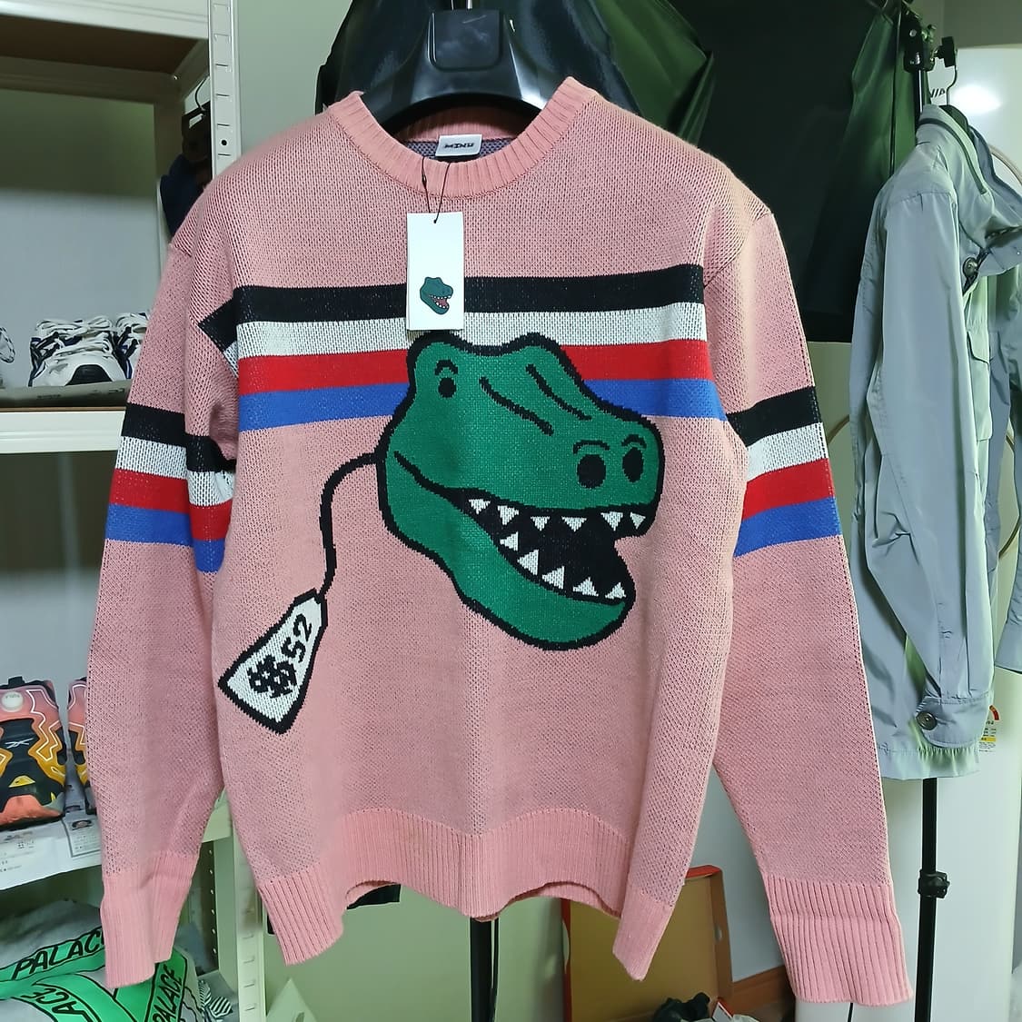 택붙은 미사용 minu 아크릴 마이누 공룡 니트 남녀공용 가을 겨울 상품이미지1