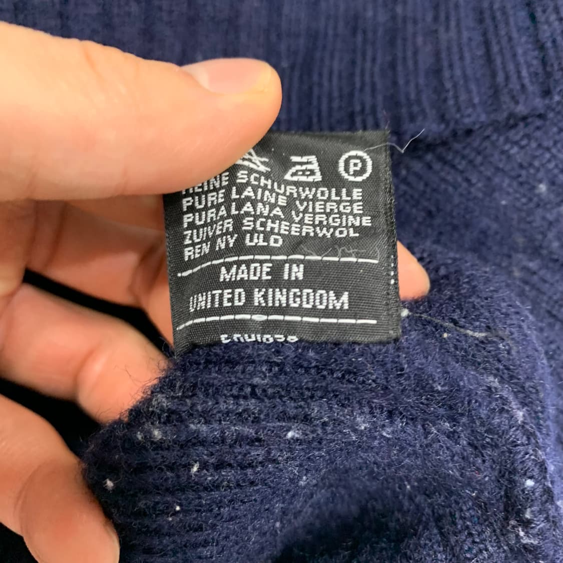 버버리 다크네이비 패치 니트(정품) 상품이미지6
