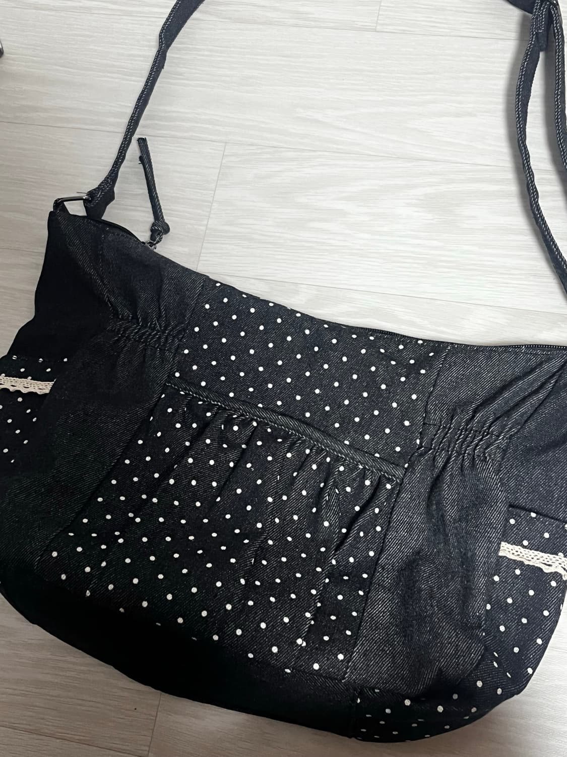 도트 크로스백(새제품) 상품이미지1