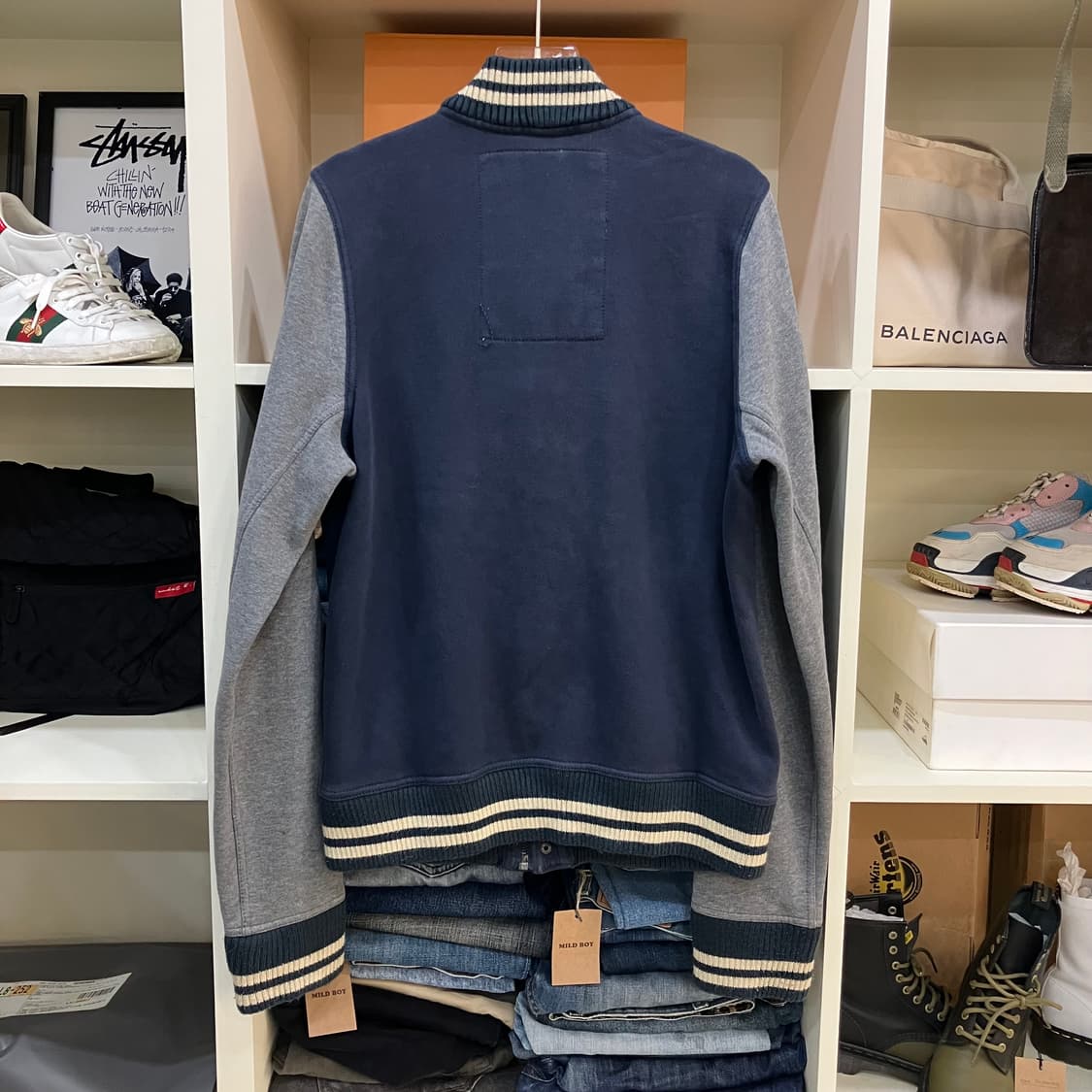 아베크롬비 네이비 그레이 배색 바시티 자켓 M 상품이미지3