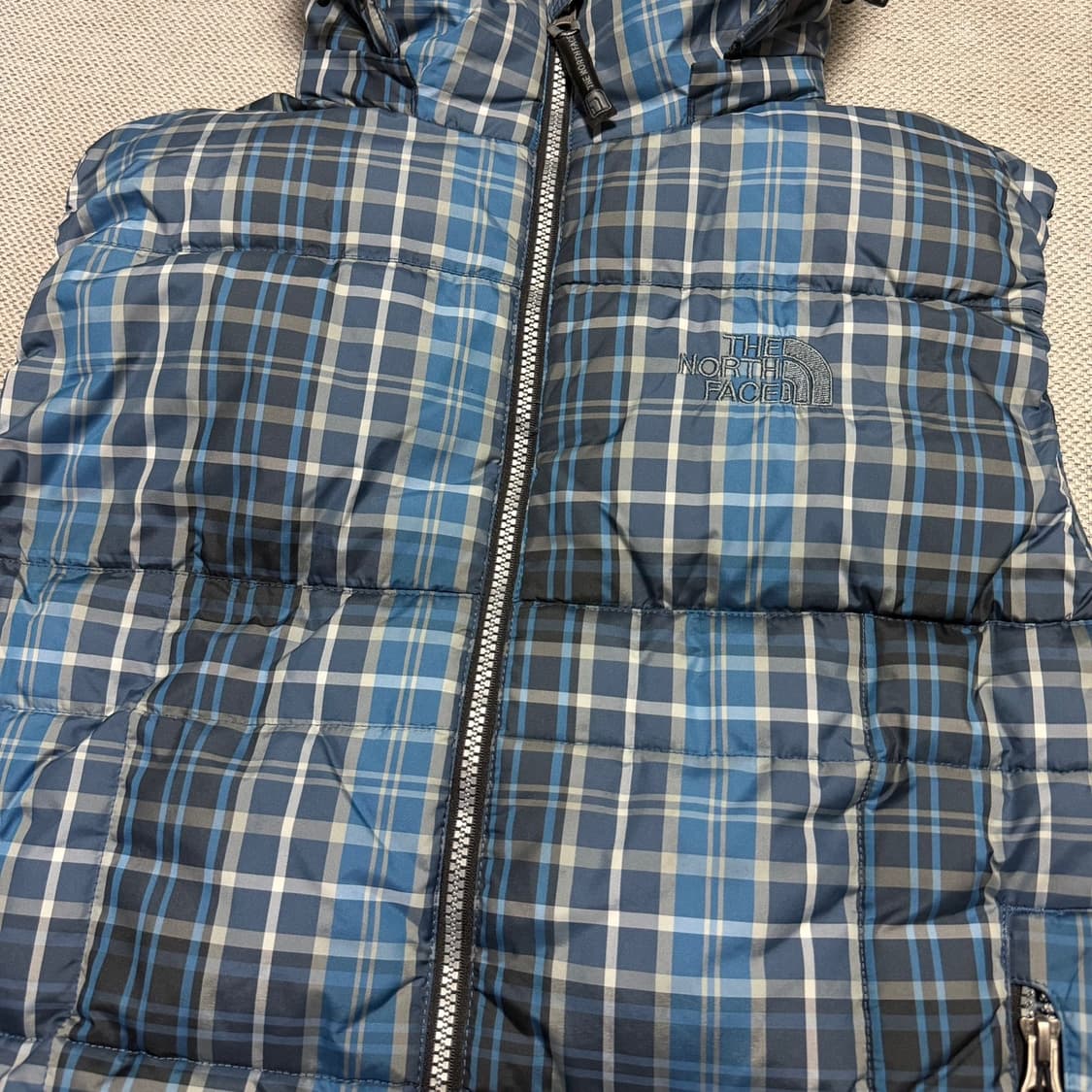 노스페이스 700 체크 패딩조끼 상품이미지3