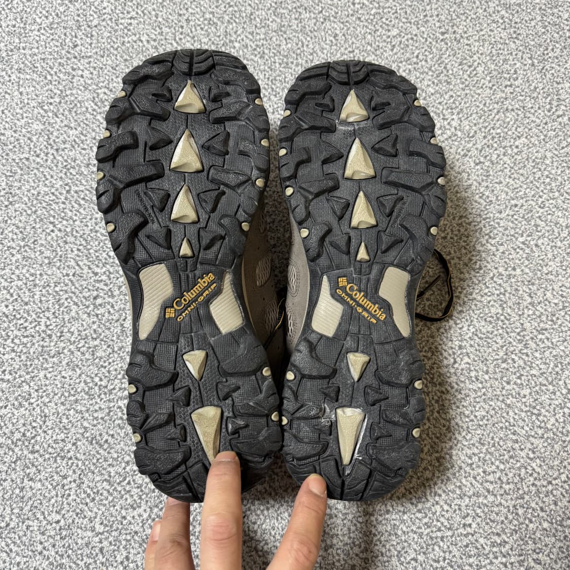 [정가 10만원 새상품] 컬럼비아 트레킹화 285 상품이미지5