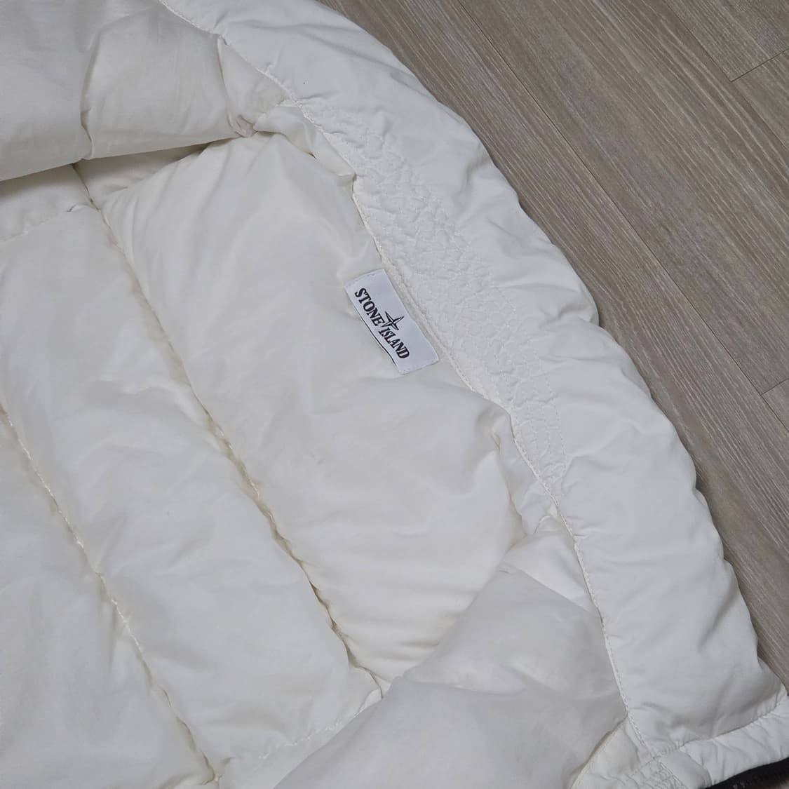 스톤아일랜드 크링클랩스 덕다운 패딩 691540423 상품이미지4