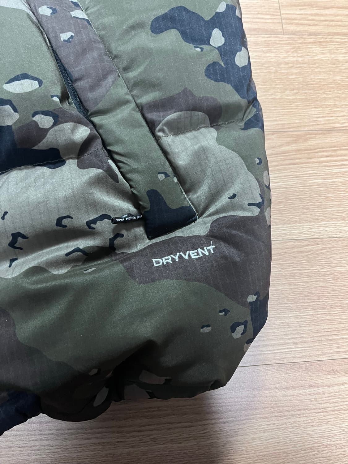 노스페이스 다운 베스트 카모 2XL XXL 상품이미지3