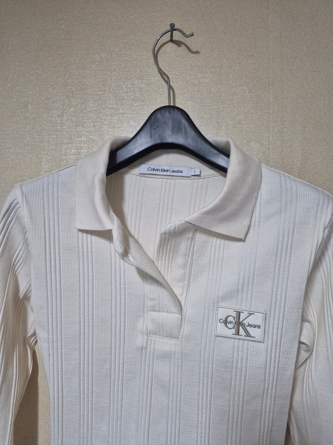 캘빈클라인진 크롭 카라티 상품이미지2