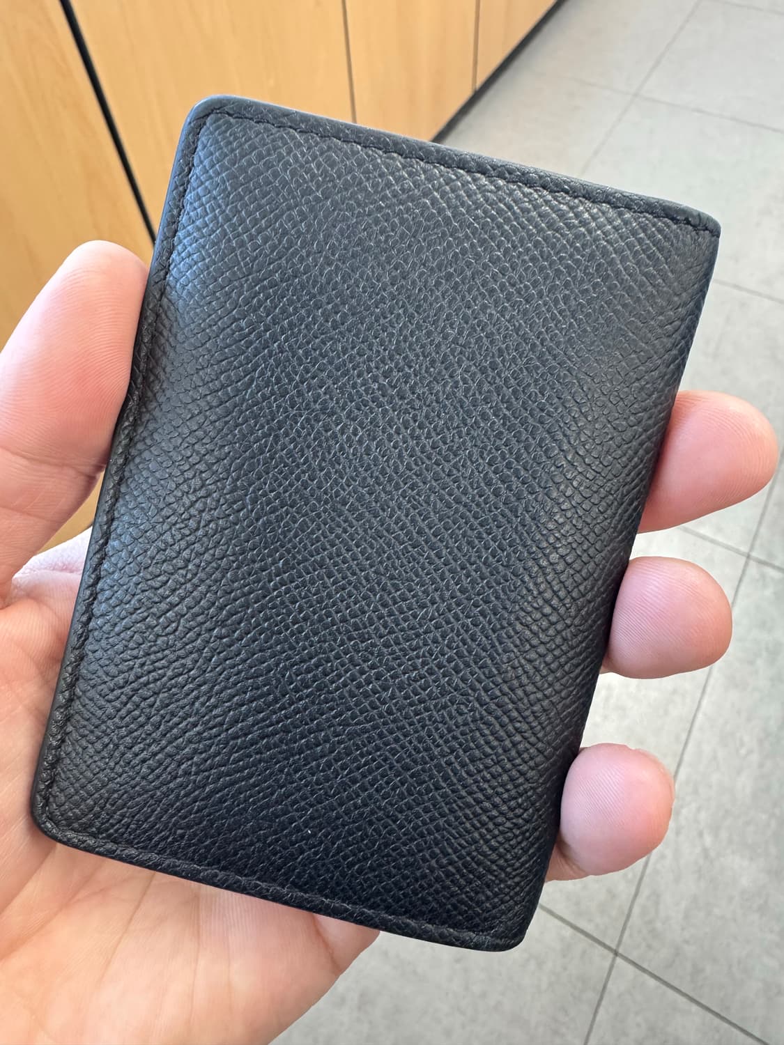 메종 마르지엘라 레더 바이폴드 카드 홀더 블랙 상품이미지4