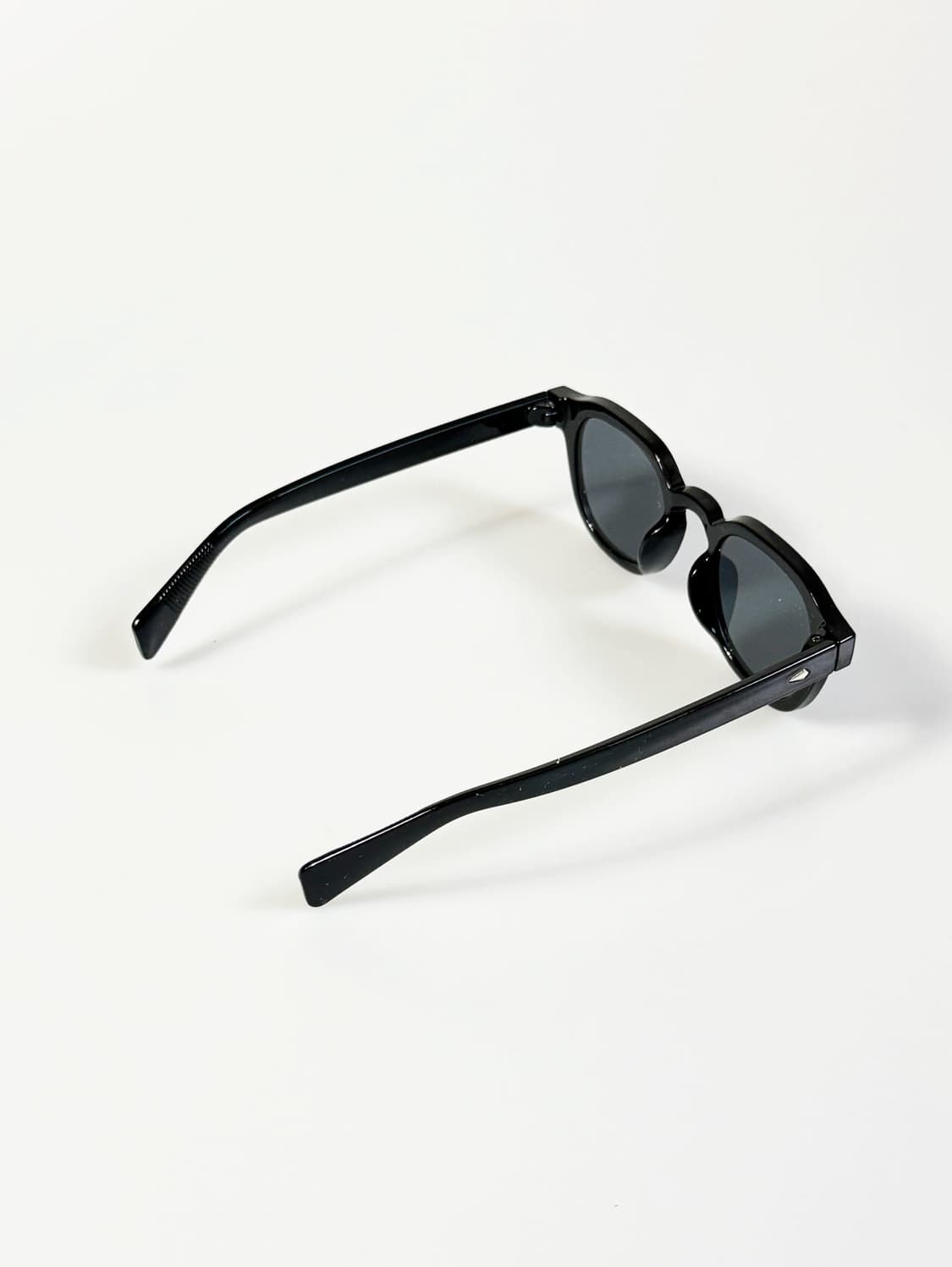 클래식 블랙 볼드 스퀘어 프레임 빈티지 선글라스 상품이미지4