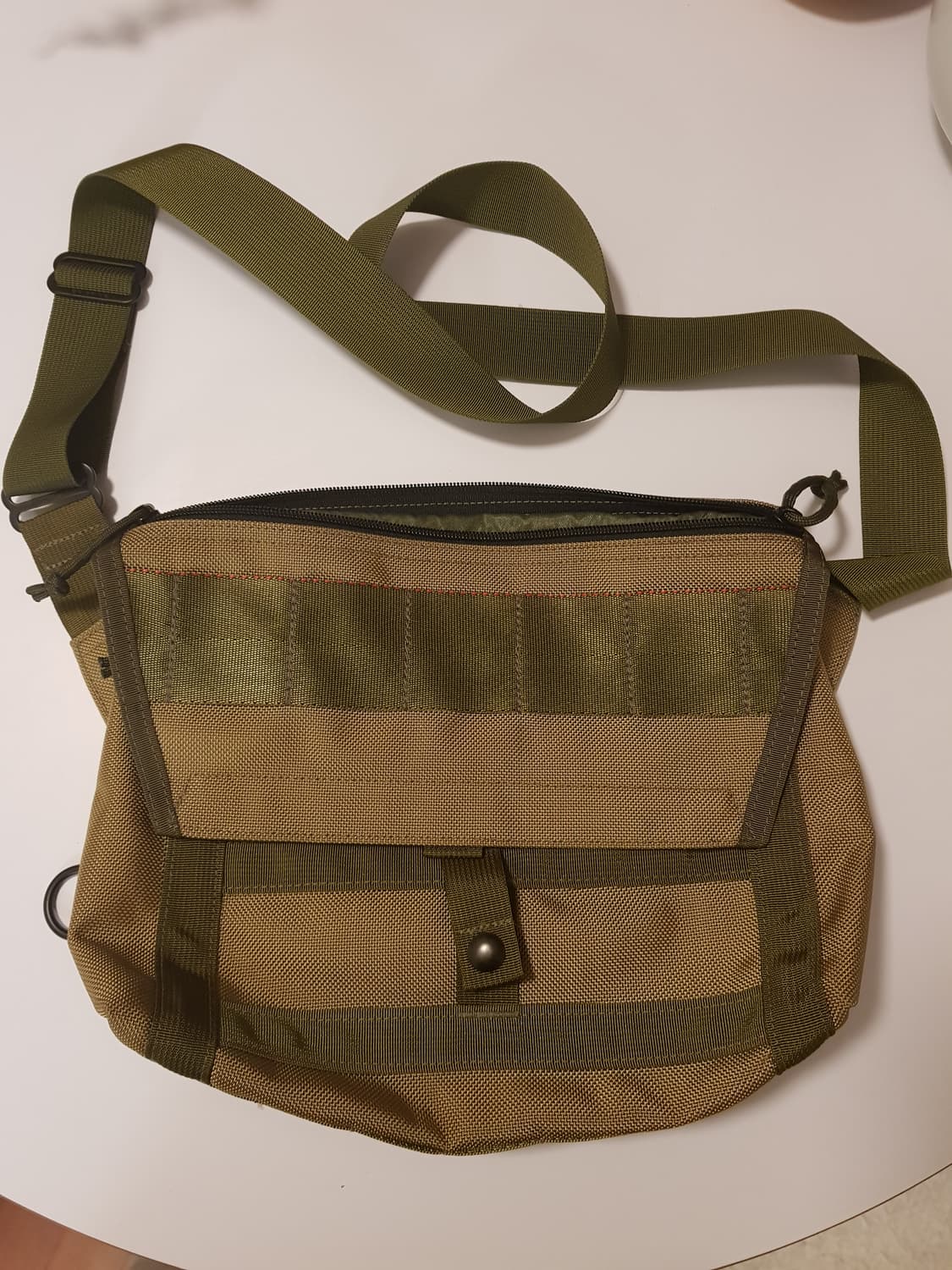 브리핑 × 빔즈 콜라보 메신저백 상품이미지1