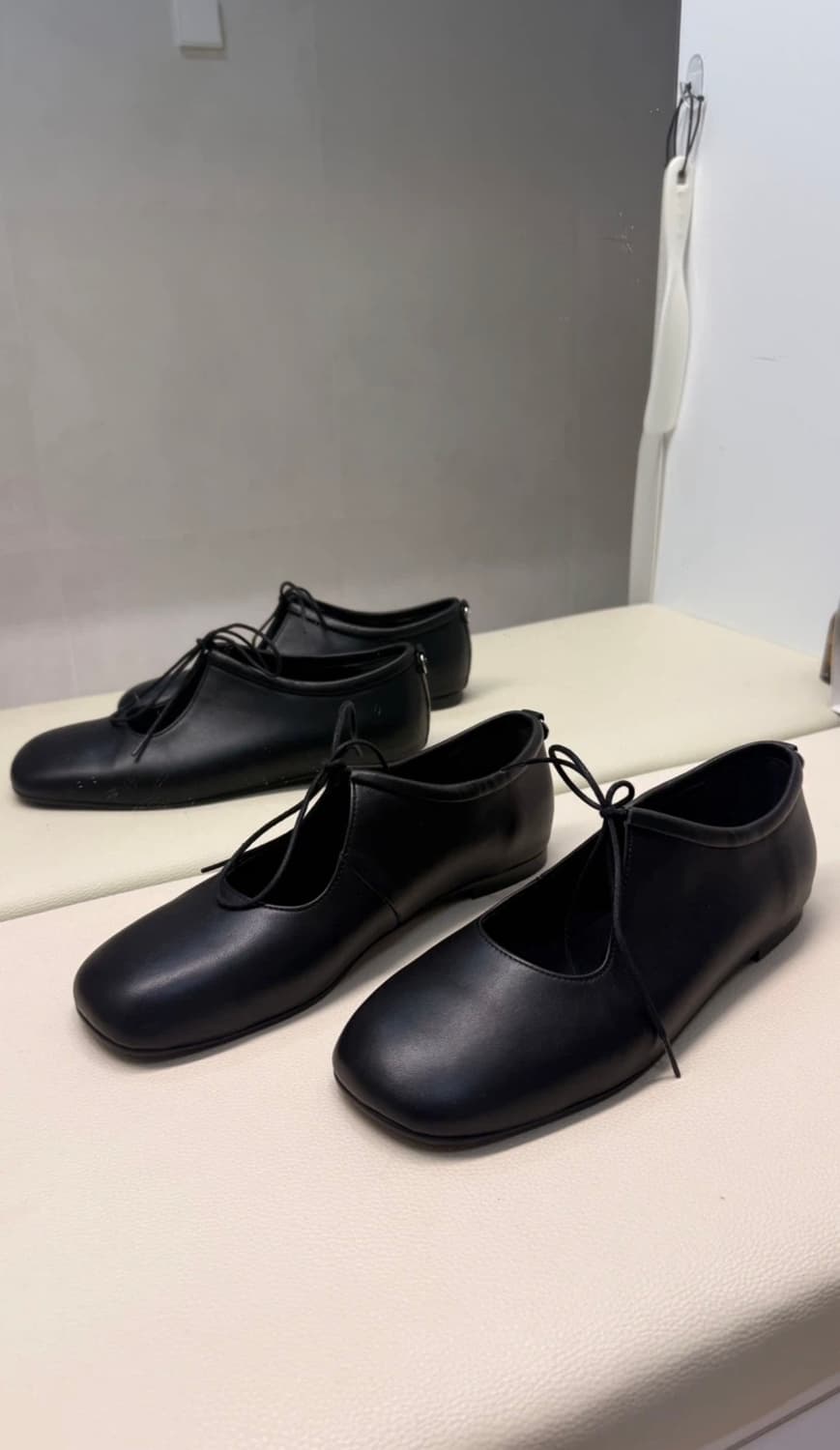 OURO 천연 가죽 플랫 슈즈 250 상품이미지1