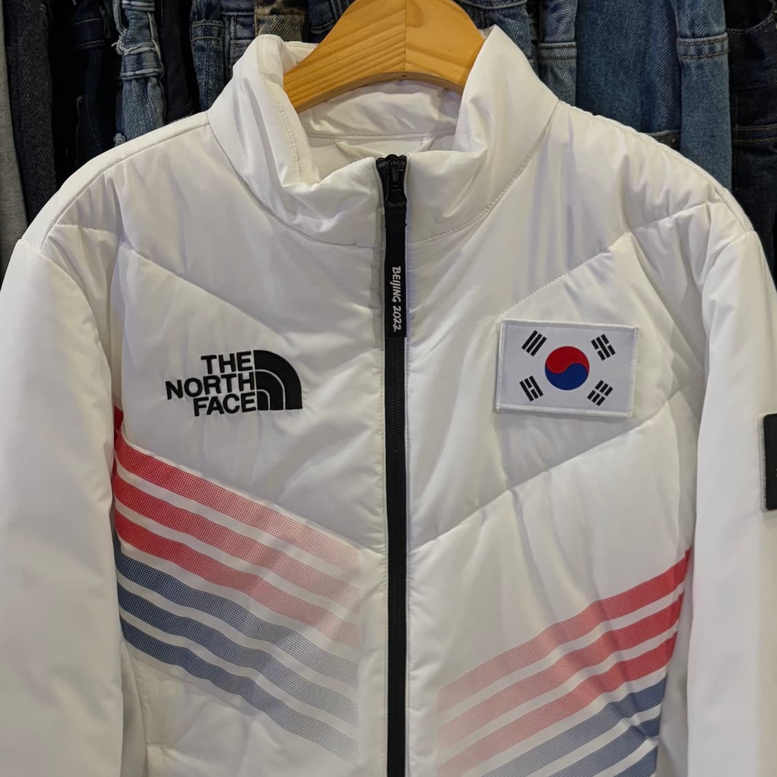 노스페이스 베이징 2022 국가대표 올림픽 패딩 상품이미지2