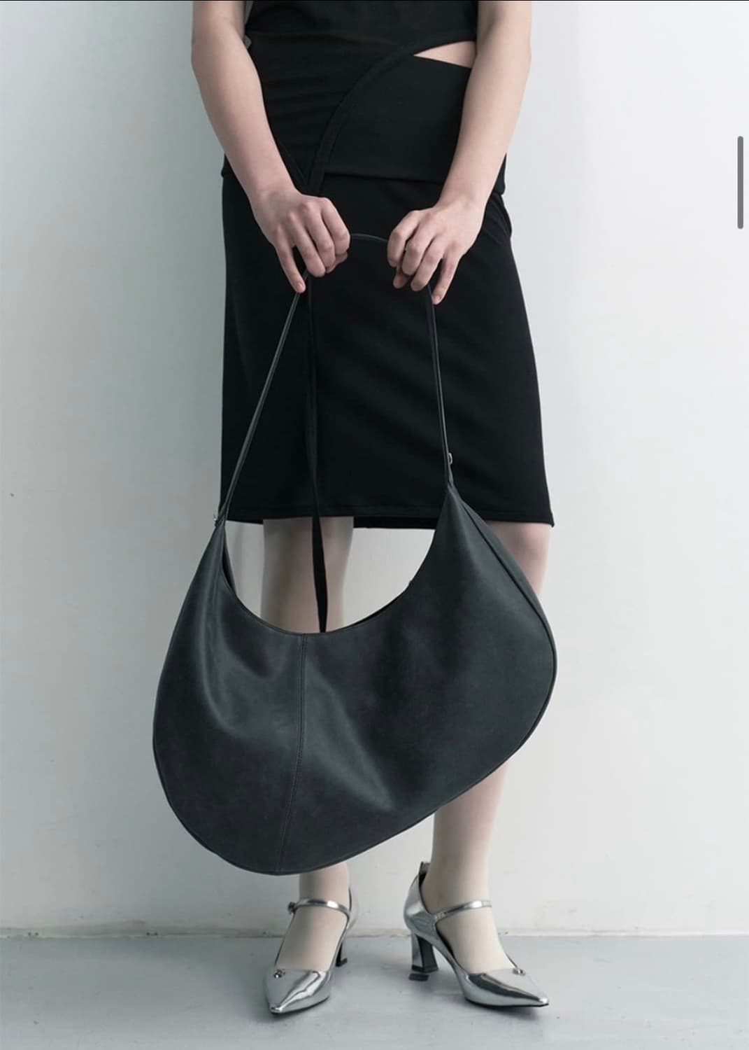 스튜디오테이블 빅 숄더 리얼가죽 크로스백 그레이 상품이미지1