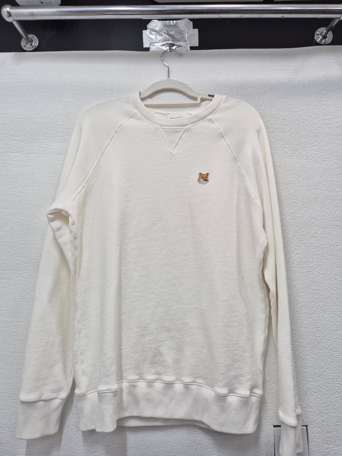 메종키츠네 폭스헤드 맨투맨 아이보리 / 100 (정품) 상품이미지1