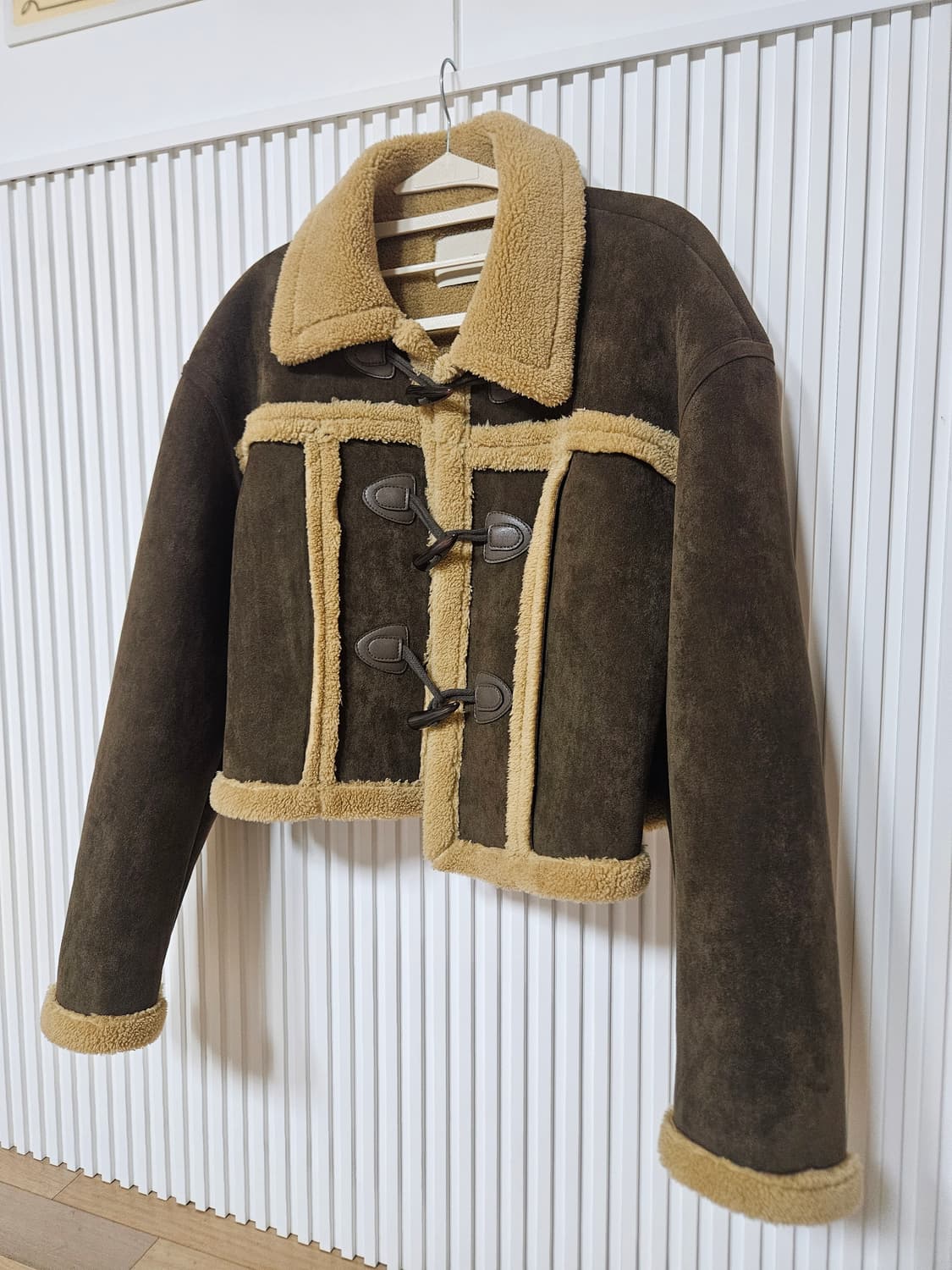 헬렌 더플 무스탕 자켓 (Helen Duffle Shearling) 상품이미지1