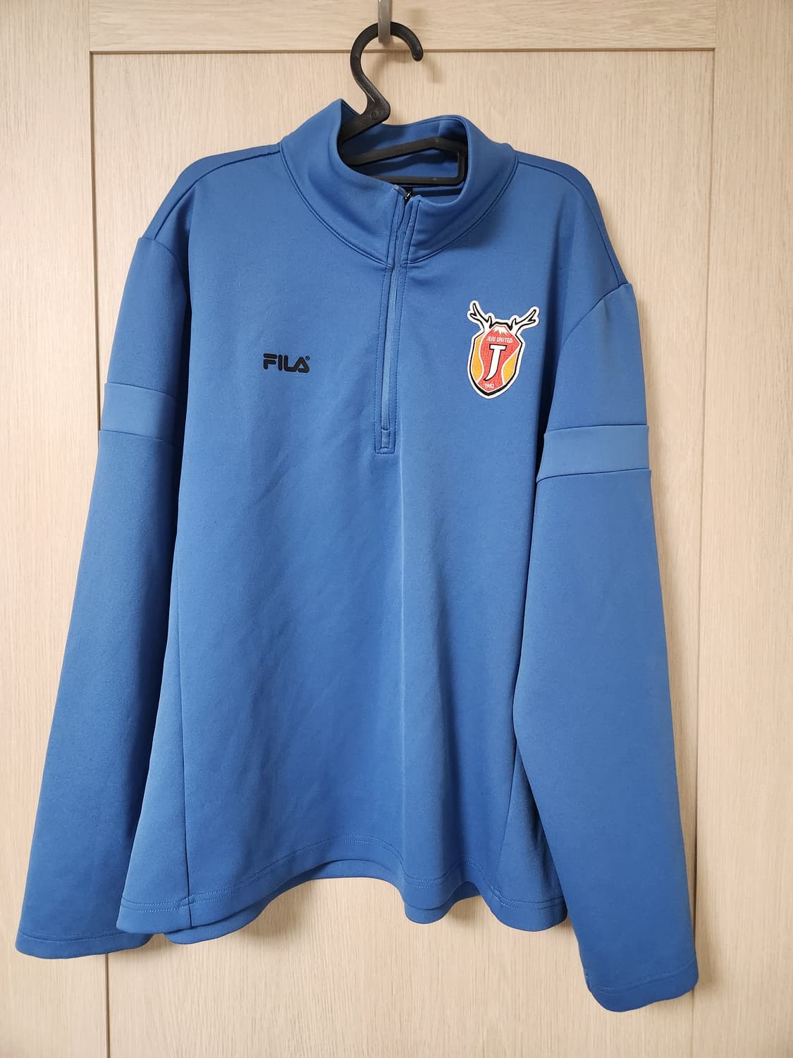 휠라 제주유나이티드. 반집업 티셔츠 사이즈2XL 상품이미지1