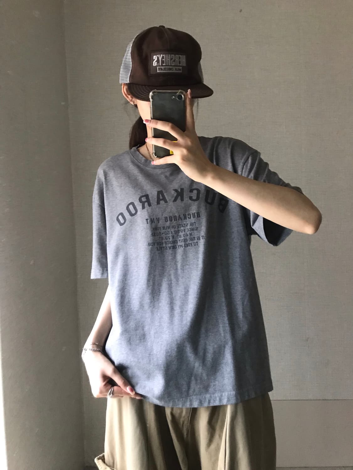 버카루 그레이 오버핏 반팔티셔츠 상품이미지4