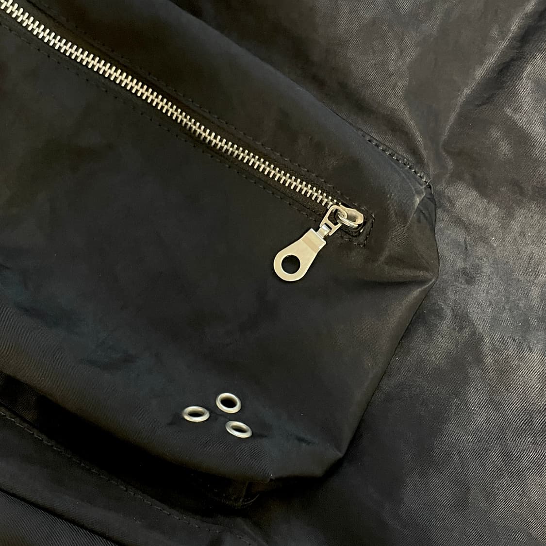 애드오프 백팩 EYELET CREASED BACKPACK BLACK 상품이미지3