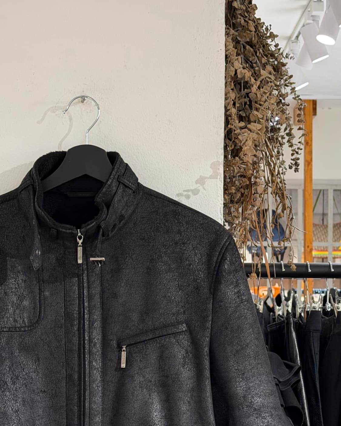 버버리 블랙라벨 블랙 라이더 무스탕 상품이미지3